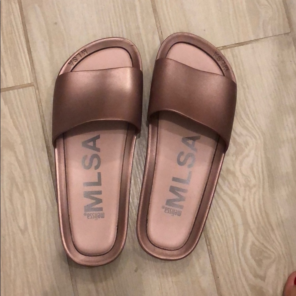 Cute Melissa slides